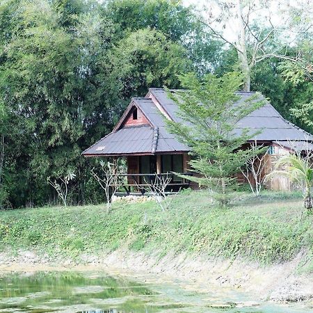 Baan Ricky Motocross And Enduro Track Otel Ban Huai Maenam Noi Dış mekan fotoğraf