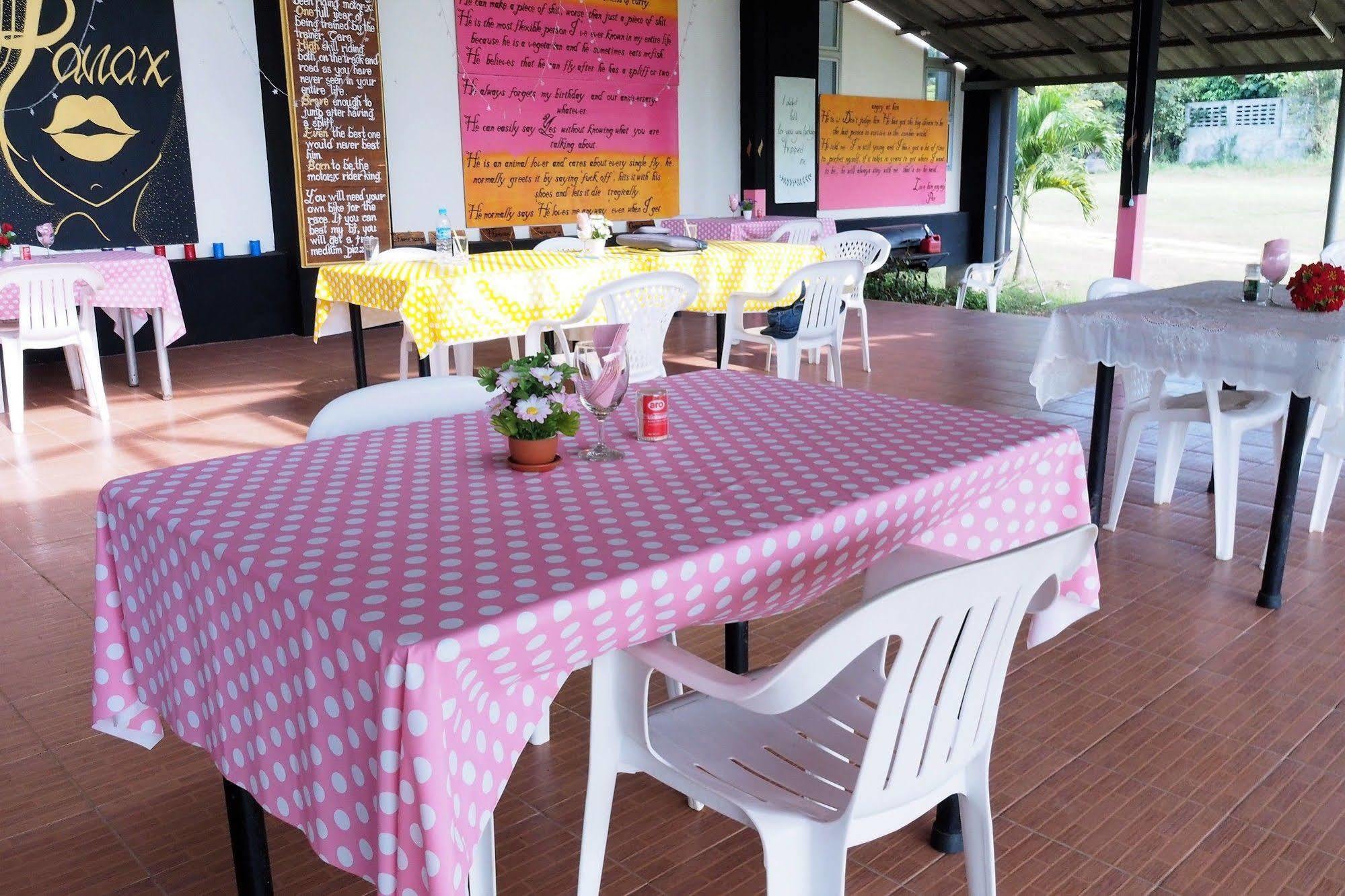 Baan Ricky Motocross And Enduro Track Otel Ban Huai Maenam Noi Dış mekan fotoğraf