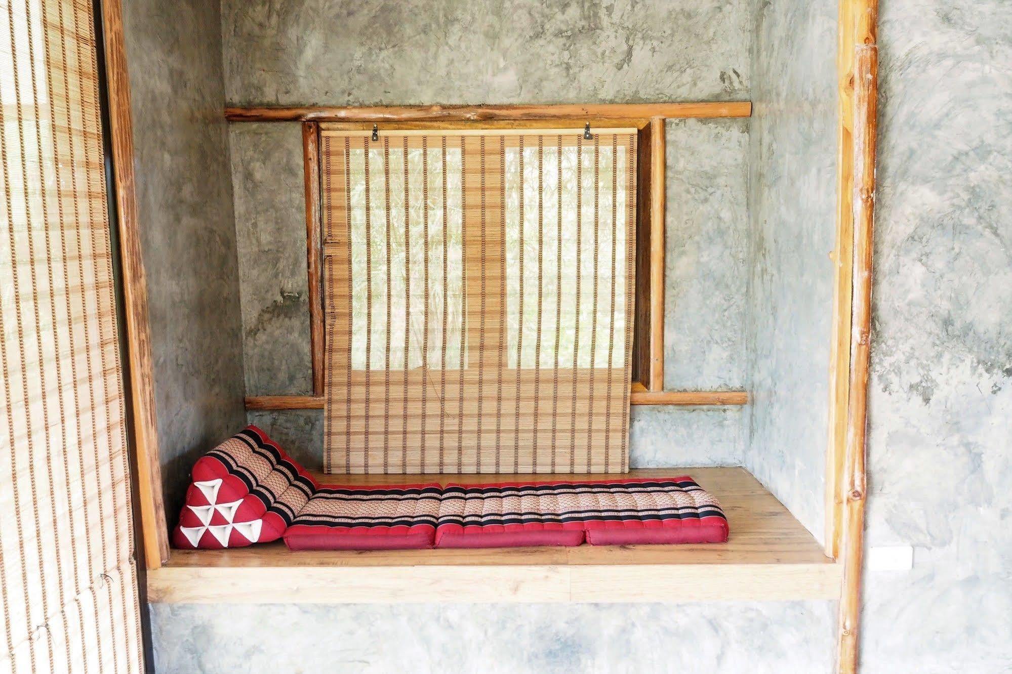 Baan Ricky Motocross And Enduro Track Otel Ban Huai Maenam Noi Dış mekan fotoğraf